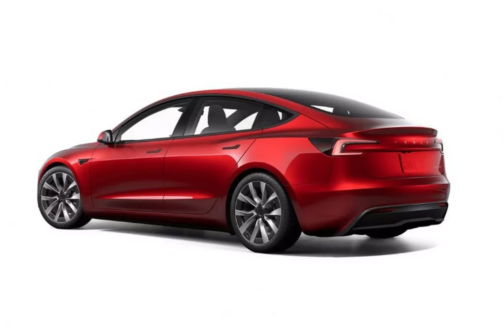 2023 Tesla Model 3. Imagen estática trasera.