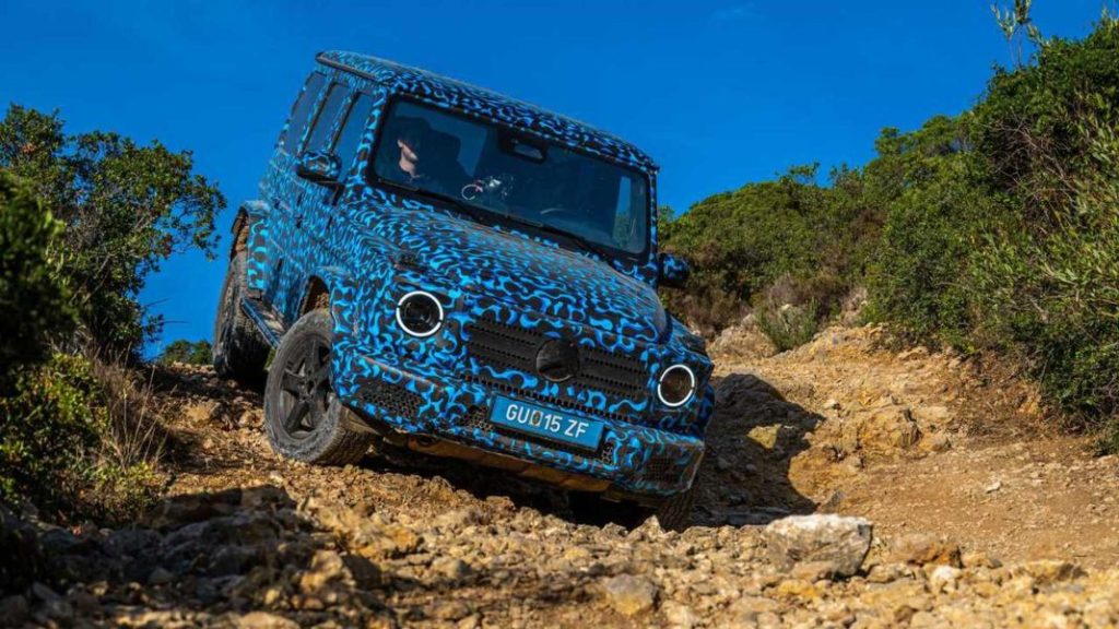 Mercedes-Benz se pronuncia sobre su Clase G eléctrico. Llega en 2024 13 Motor16 2023 mercedes benz eqg prototype 11 Motor16