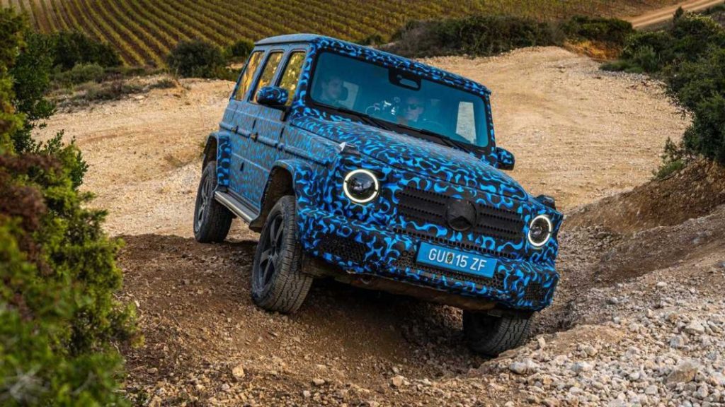 Mercedes-Benz se pronuncia sobre su Clase G eléctrico. Llega en 2024 15 Motor16 2023 mercedes benz eqg prototype 13 Motor16