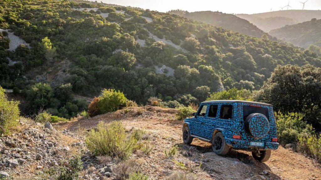 Mercedes-Benz se pronuncia sobre su Clase G eléctrico. Llega en 2024 11 Motor16 2023 mercedes benz eqg prototype 9 Motor16