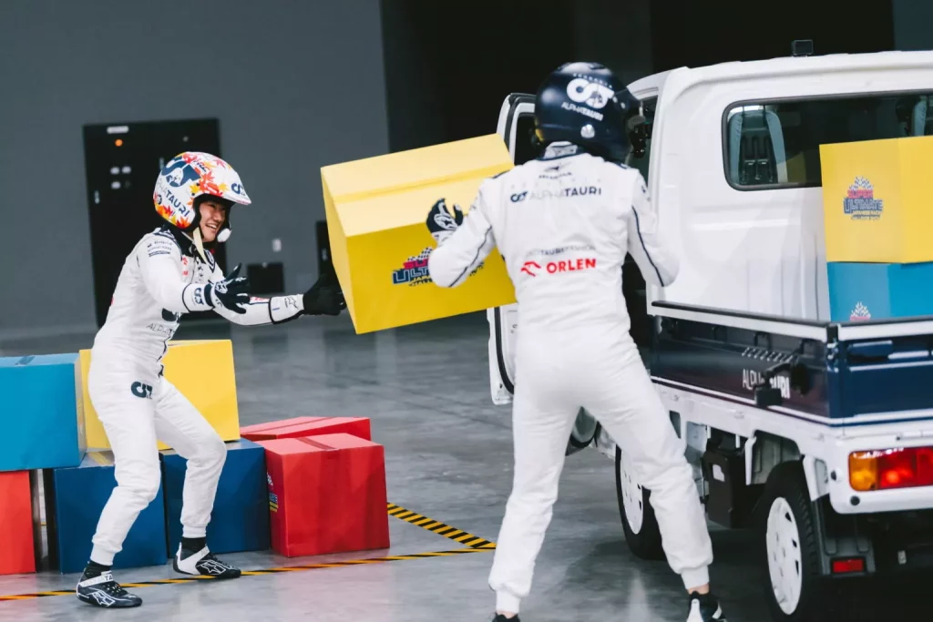 Los pilotos de Red Bull y de Alpha Tauri se pasan a los kei car 2 Motor16 2023 red bull alpha tauri kei car honda 2 Motor16