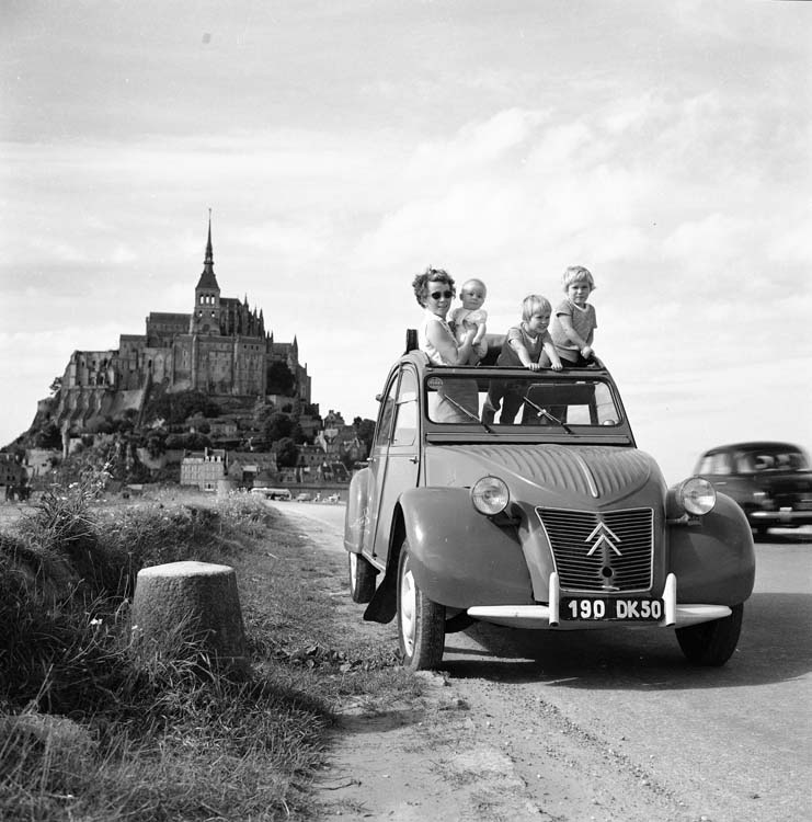 2CVMontStMichel Motor16