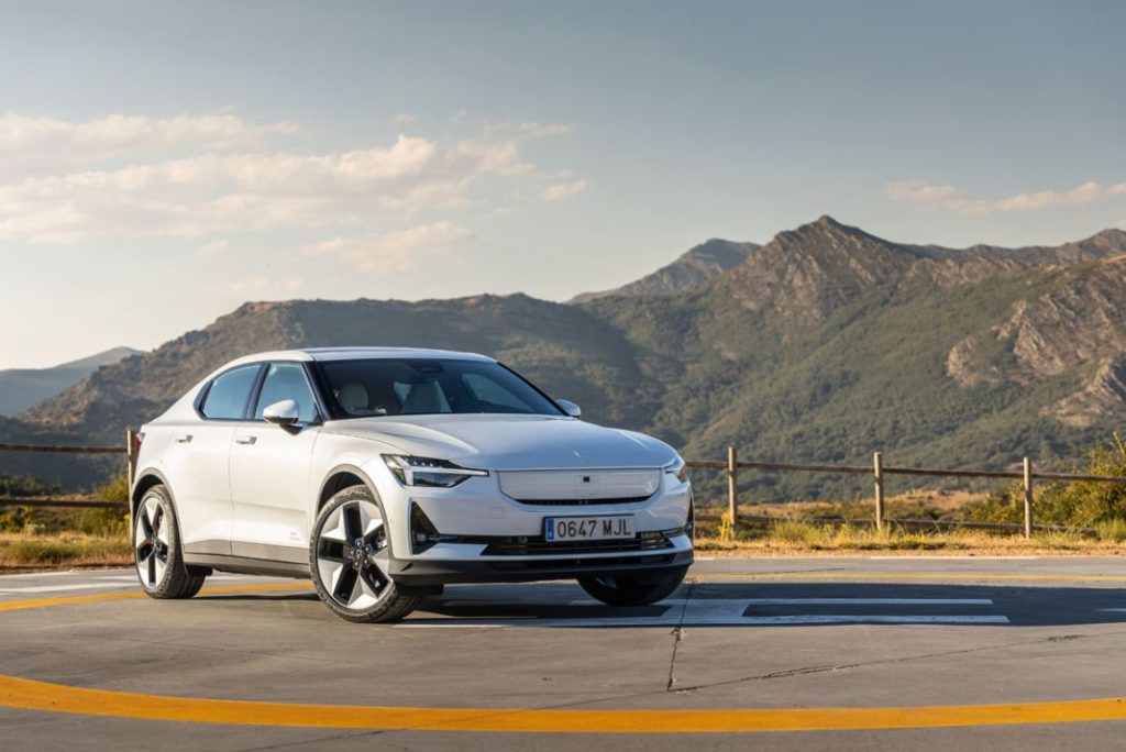 Conducimos el Polestar 2 2024. Más potente, más eficiente 7 Motor16 AL VOLANTE POLESTAR 2 2 Motor16