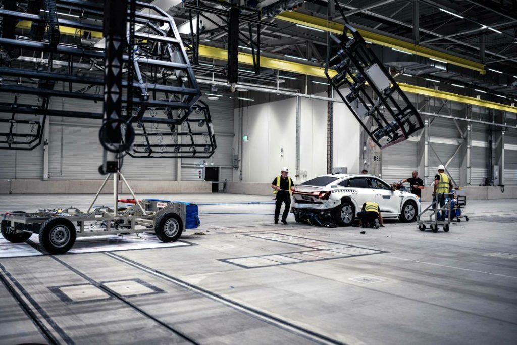 Inversión millonaria de Audi para realizar pruebas de choque a sus coches 6 Motor16 Audi Centro de Seguridad Ingolstadt10 Motor16