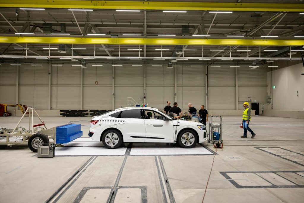 Inversión millonaria de Audi para realizar pruebas de choque a sus coches 12 Motor16 Audi Centro de Seguridad Ingolstadt22 Motor16
