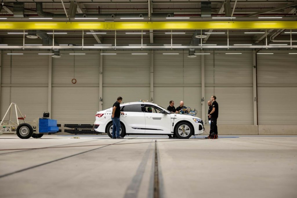 Inversión millonaria de Audi para realizar pruebas de choque a sus coches 14 Motor16 Audi Centro de Seguridad Ingolstadt24 Motor16