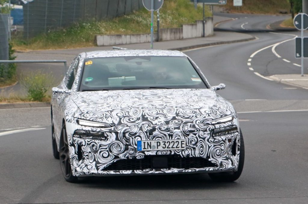 El futuro Audi RS 6 e-tron nos enseña sus retrovisores digitales 6 Motor16 Audi RS 6 e tron 4 Motor16