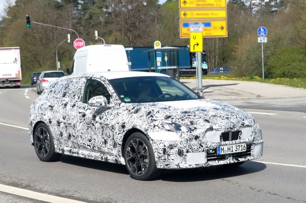 Fotos espía del BMW Serie 1 2024 8 Motor16 BMW 1 Series F70 5 Motor16