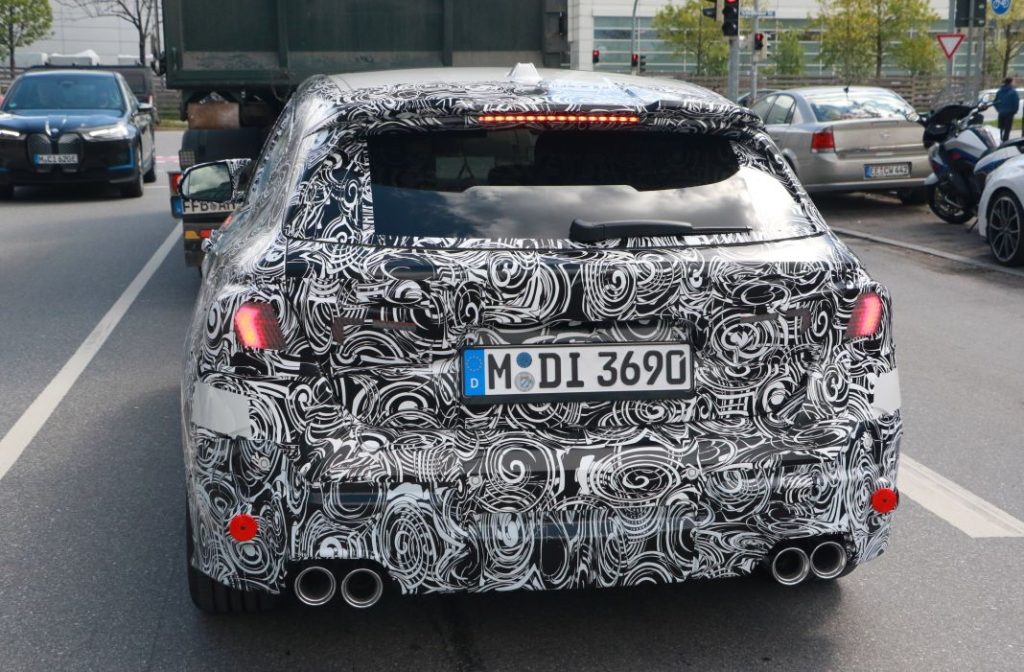 Fotos espía del BMW Serie 1 2024 19 Motor16 BMW M135i F70 17 Motor16
