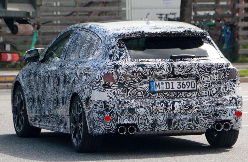 Fotos espía del BMW Serie 1 2024 21 Motor16 BMW M135i F70 20 Motor16