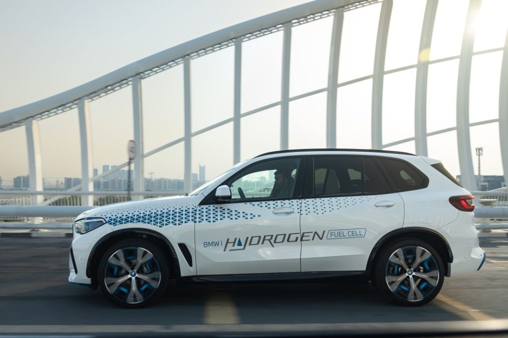 BMW iX5 hydrogen test 12 Motor16