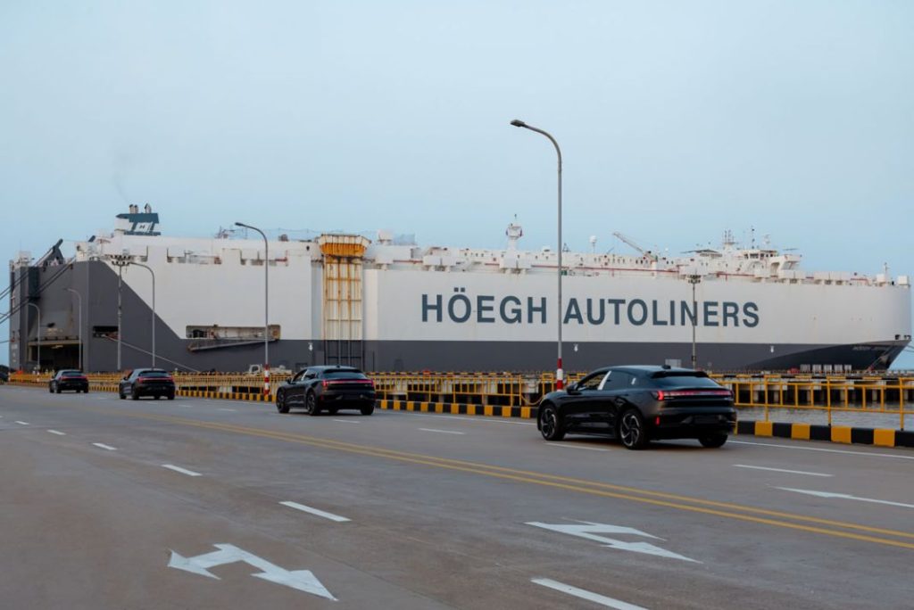 Copy of First ZEEKR 001 models for Europe 04 1 Motor16