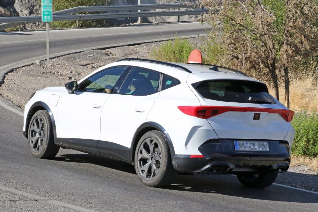 Cazado sin camuflaje el Cupra Formentor 2024 15 Motor16 Cupra Formentor 2024 13 Motor16