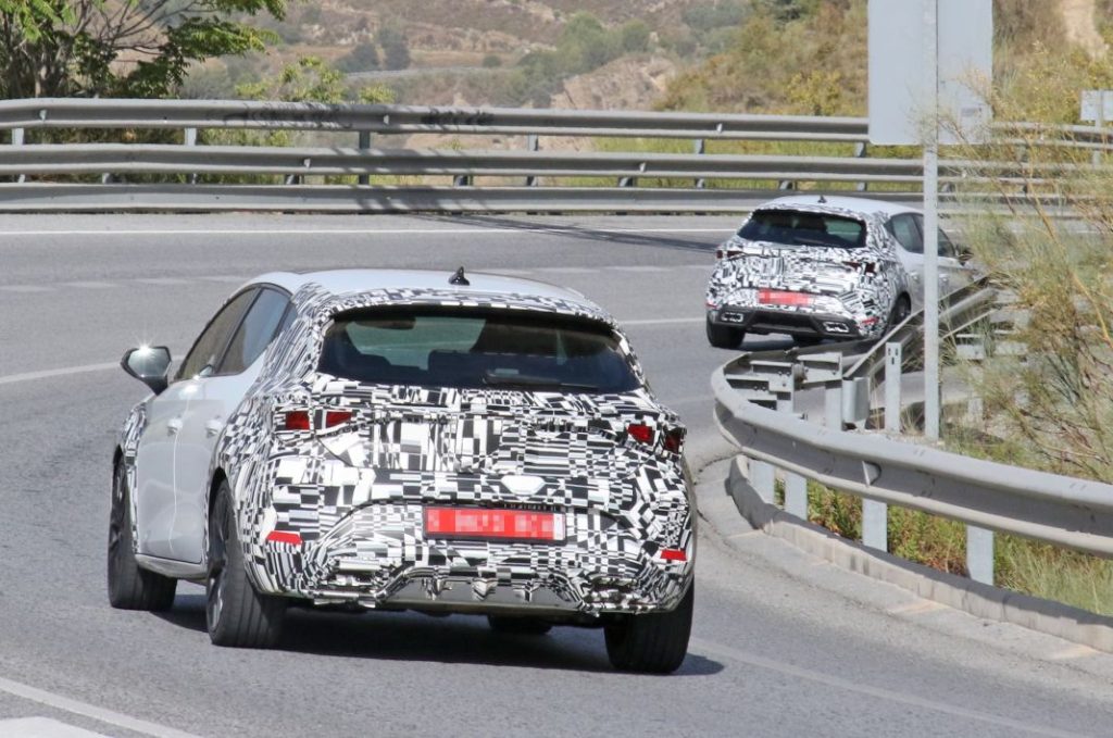 Fotos espía del Cupra León 2024. Una nueva cara 16 Motor16 Cupra Leon facelift 13 Motor16