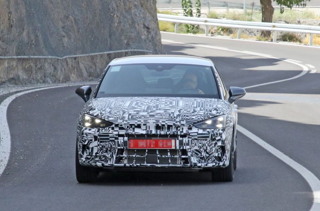 Fotos espía del Cupra León 2024. Una nueva cara 17 Motor16 Cupra Leon facelift 14 Motor16