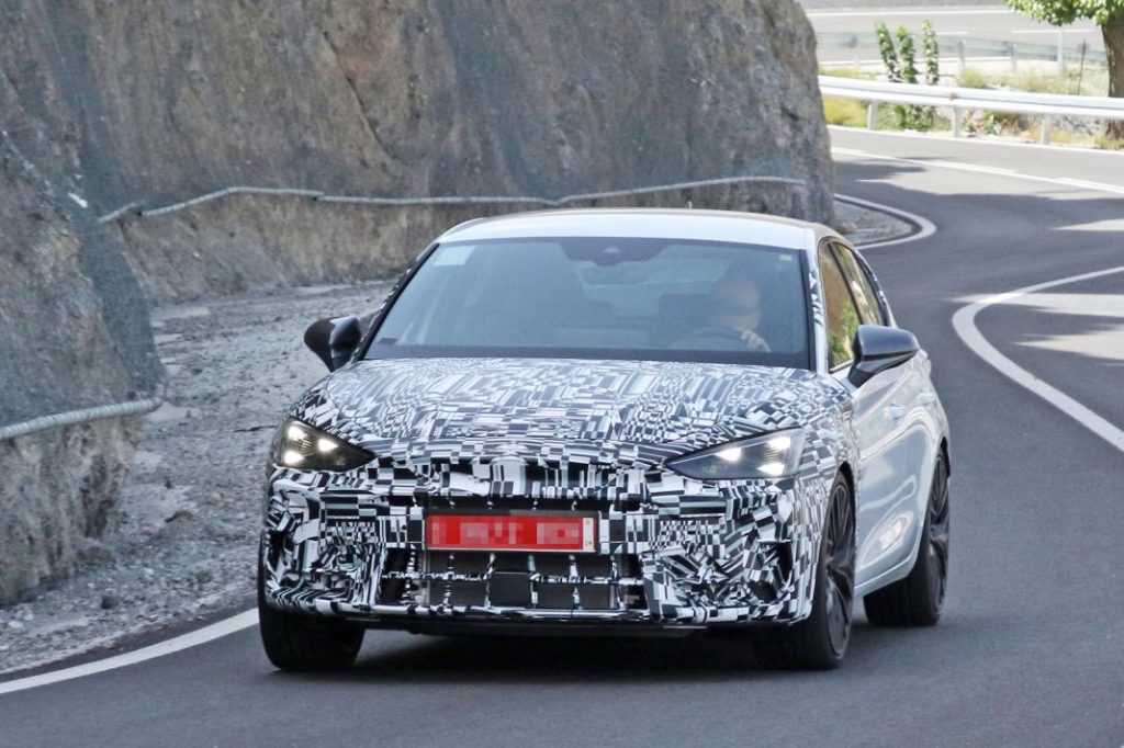 Fotos espía del Cupra León 2024. Una nueva cara 18 Motor16 Cupra Leon facelift 15 Motor16