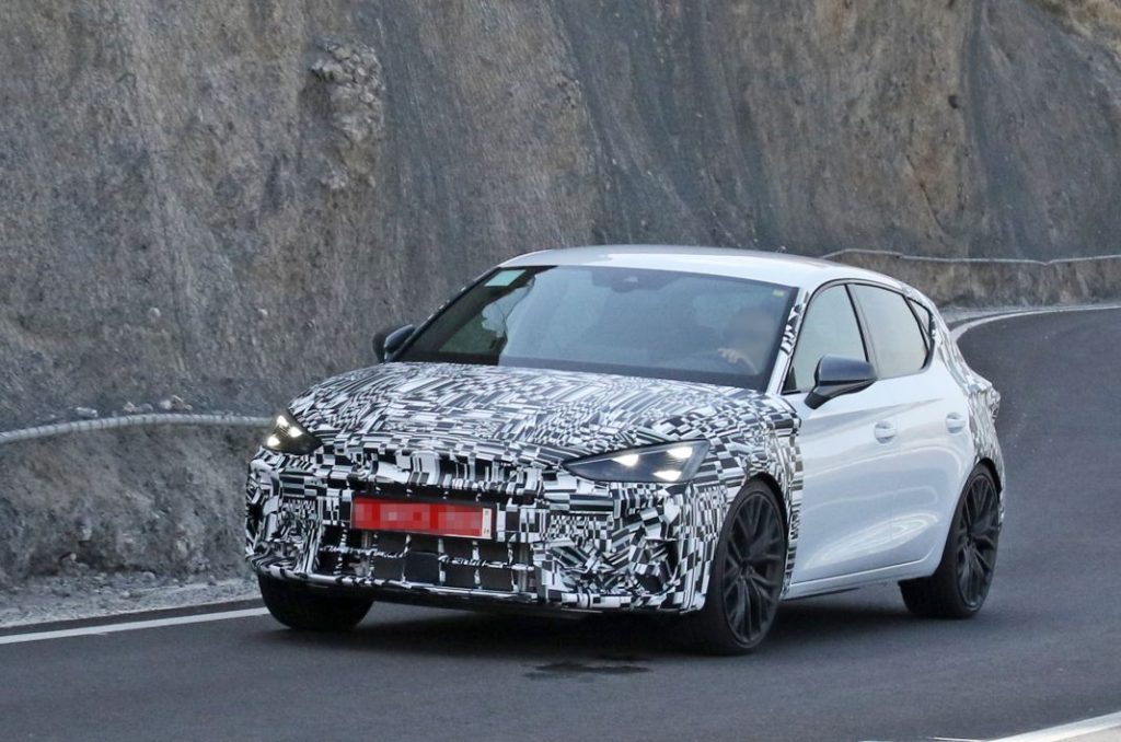 Fotos espía del Cupra León 2024. Una nueva cara 19 Motor16 Cupra Leon facelift 16 Motor16