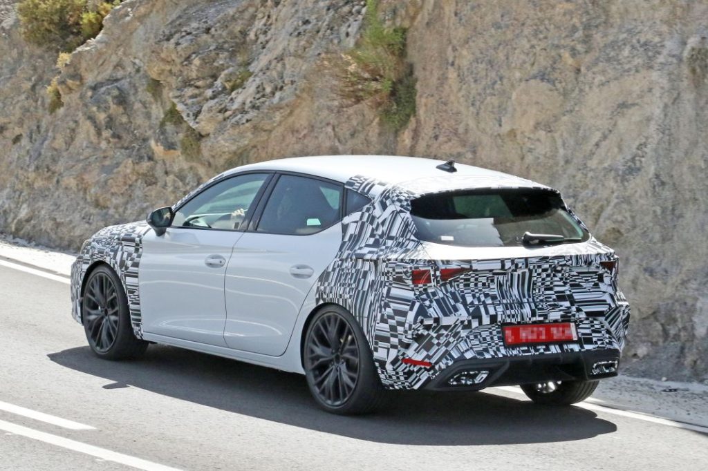 Fotos espía del Cupra León 2024. Una nueva cara 26 Motor16 Cupra Leon facelift 23 Motor16