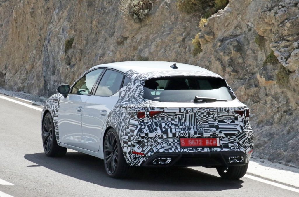 Fotos espía del Cupra León 2024. Una nueva cara 27 Motor16 Cupra Leon facelift 24 Motor16