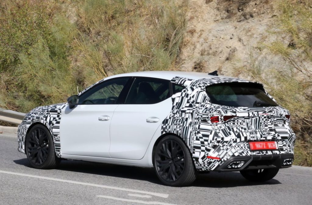 Fotos espía del Cupra León 2024. Una nueva cara 8 Motor16 Cupra Leon facelift 5 Motor16