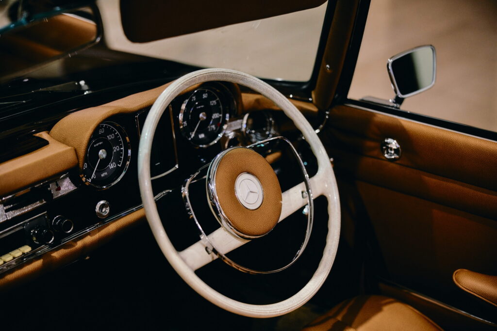 Everrati Mercedes SL Pagoda 7 Motor16