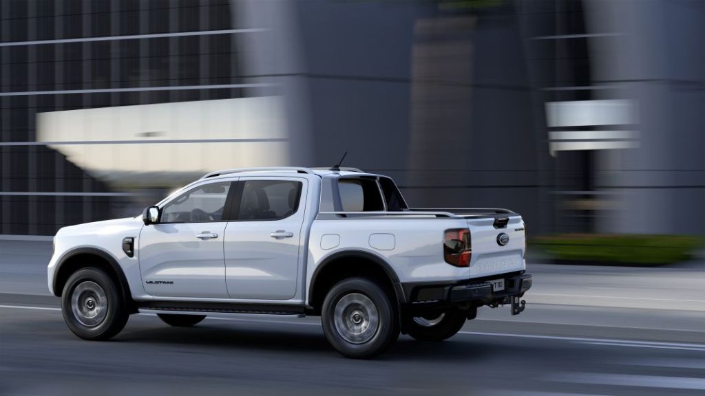 Ford Ranger PHEV: El primer pick up híbrido enchufable del mercado llegará en 2025 15 Motor16 Ford RANGER PHEV 10 Motor16