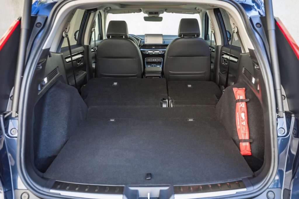 Primera prueba del Honda CR-V e:HEV y e:PHEV: Un buen SUV con un pequeño inconveniente 39 Motor16 HONDA CR V e HEV y e PHEV 2023 28 Motor16