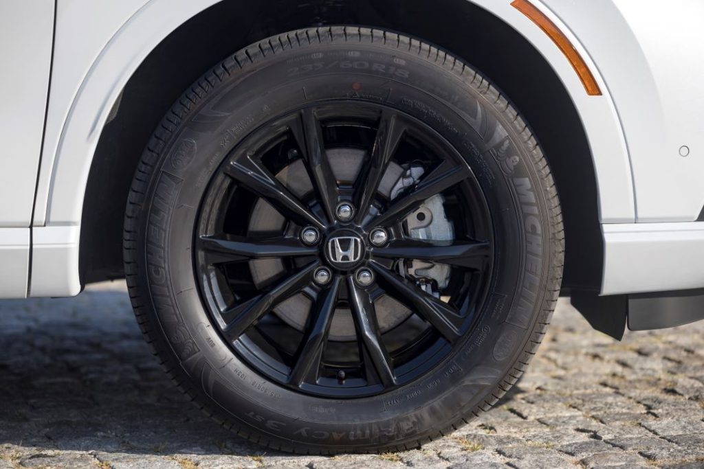 Primera prueba del Honda CR-V e:HEV y e:PHEV: Un buen SUV con un pequeño inconveniente 20 Motor16 HONDA CR V e HEV y e PHEV 2023 57 Motor16