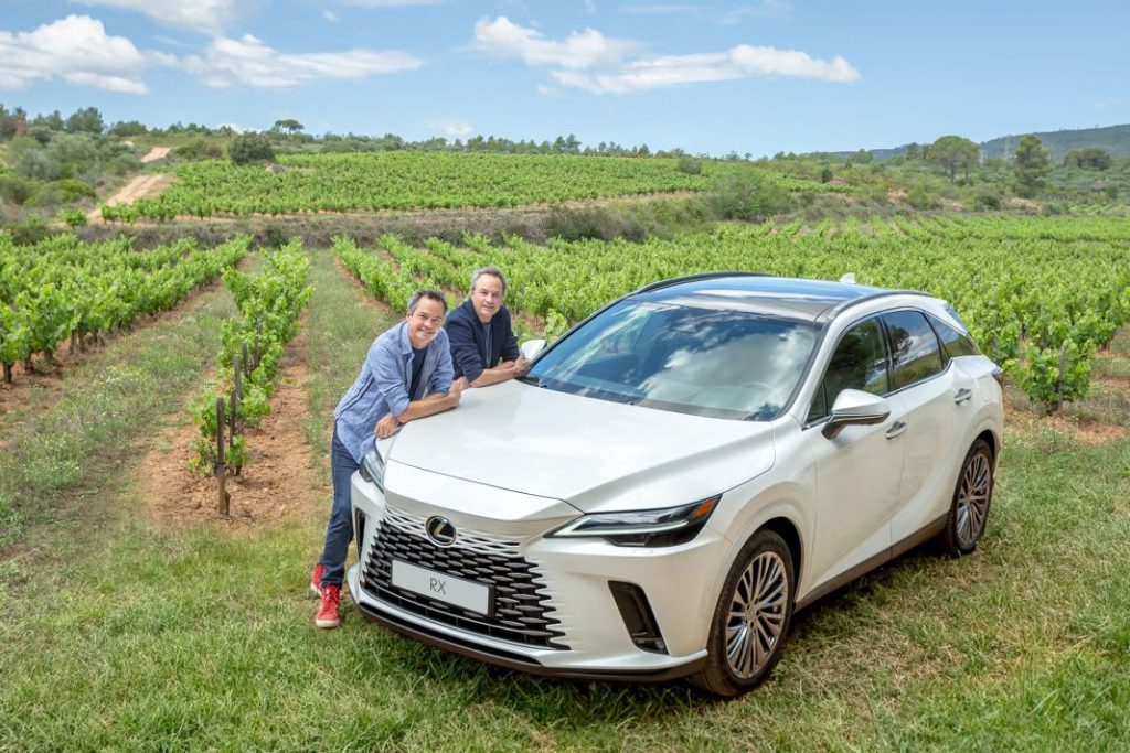 Lexus recorre España junto a los chefs Sergio y Javier Torres en busca de las mejores recetas 1 Motor16 LEXUS Y LOS HERMANOS TORRES JUNTOS EN LA TERCERA EDICION ‘RECETAS CON RECORRIDO 1 Motor16