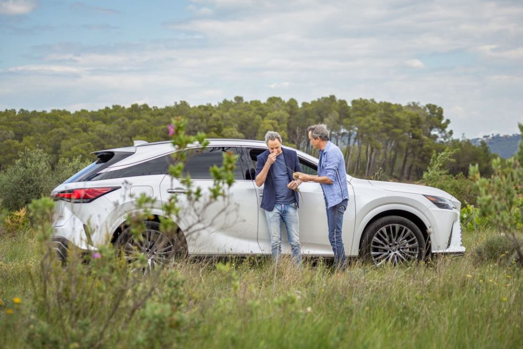 Lexus recorre España junto a los chefs Sergio y Javier Torres en busca de las mejores recetas 6 Motor16 LEXUS Y LOS HERMANOS TORRES JUNTOS EN LA TERCERA EDICION ‘RECETAS CON RECORRIDO 7 Motor16