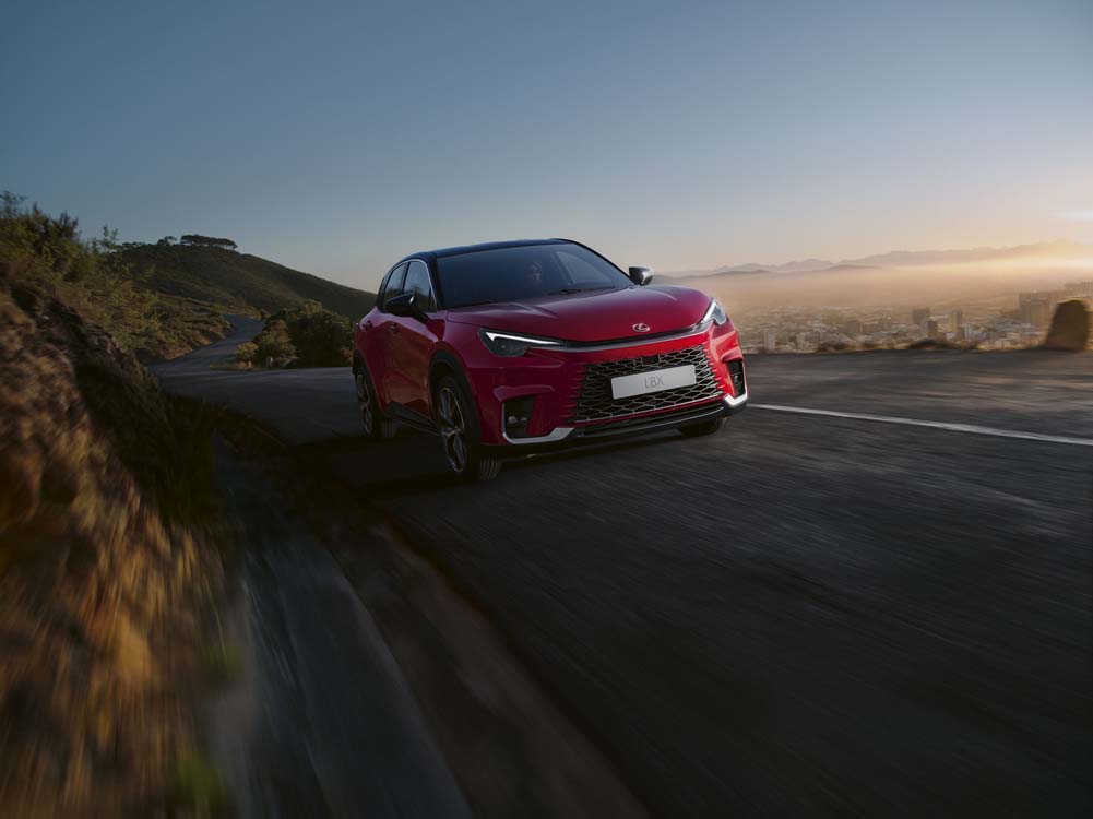 El Lexus LBX anuncia sus precios. Llegará en marzo de 2024 2 Motor16 Lexus LBX.