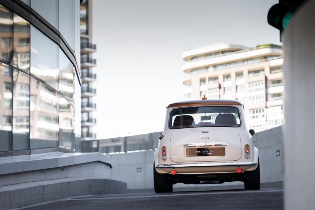 El Mini clásico eléctrico definitivo es obra, cómo no, de David Brown Automotive 23 Motor16 MINI clasico electrico eMASTERED 1 14 Motor16