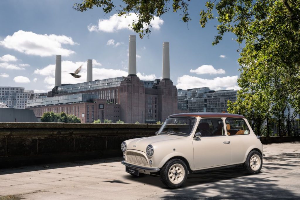 El Mini clásico eléctrico definitivo es obra, cómo no, de David Brown Automotive 5 Motor16 MINI clasico electrico eMASTERED 1 35 Motor16