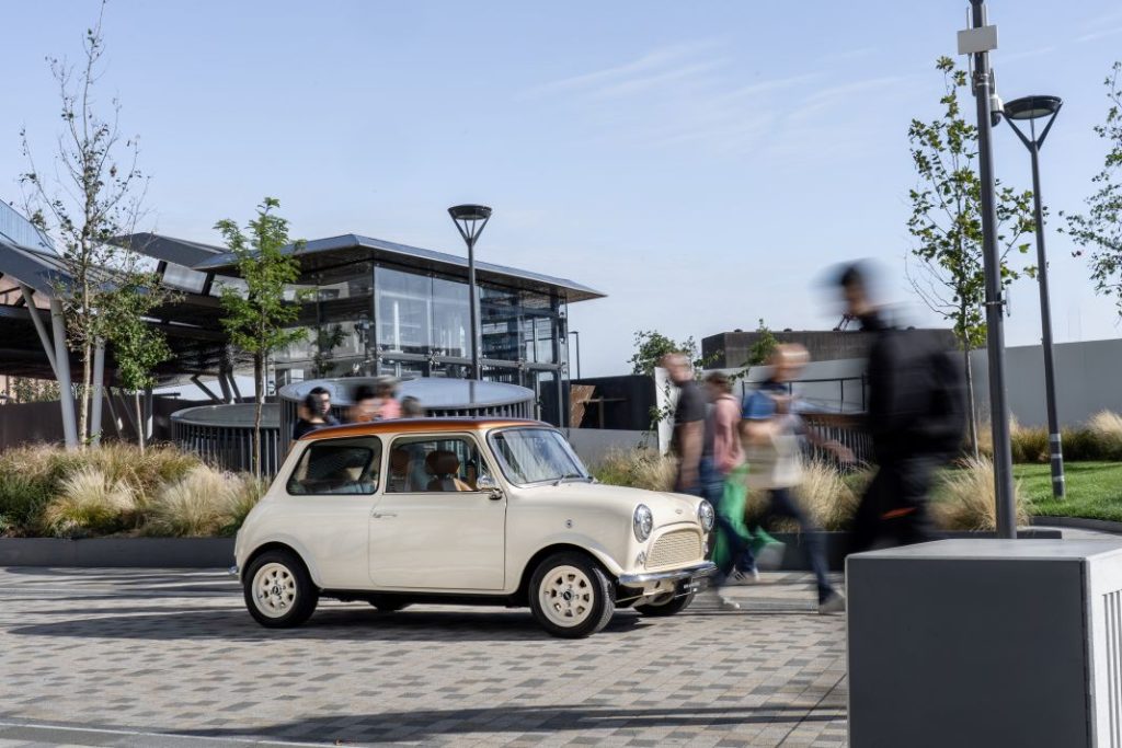 El Mini clásico eléctrico definitivo es obra, cómo no, de David Brown Automotive 31 Motor16 MINI clasico electrico eMASTERED 1 5 Motor16