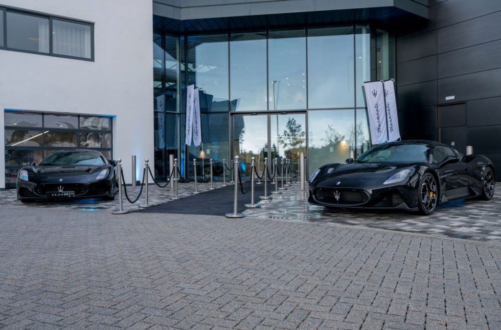 Así son las nuevas tiendas de Maserati: lujo y experiencias a la altura de la marca del tridente 5 Motor16 Maserati nueva tienda Londres3 Motor16