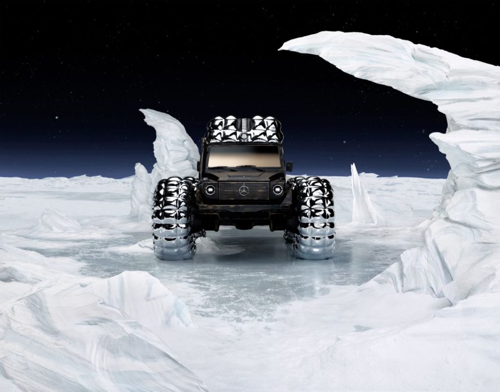 Un Mercedes-Benz Clase G congelado y glamuroso celebra 25 años de asociación de la marca con la moda española 2 Motor16 Mercedes Benz Project Mondo G Fashion Week 25 anos3 Motor16