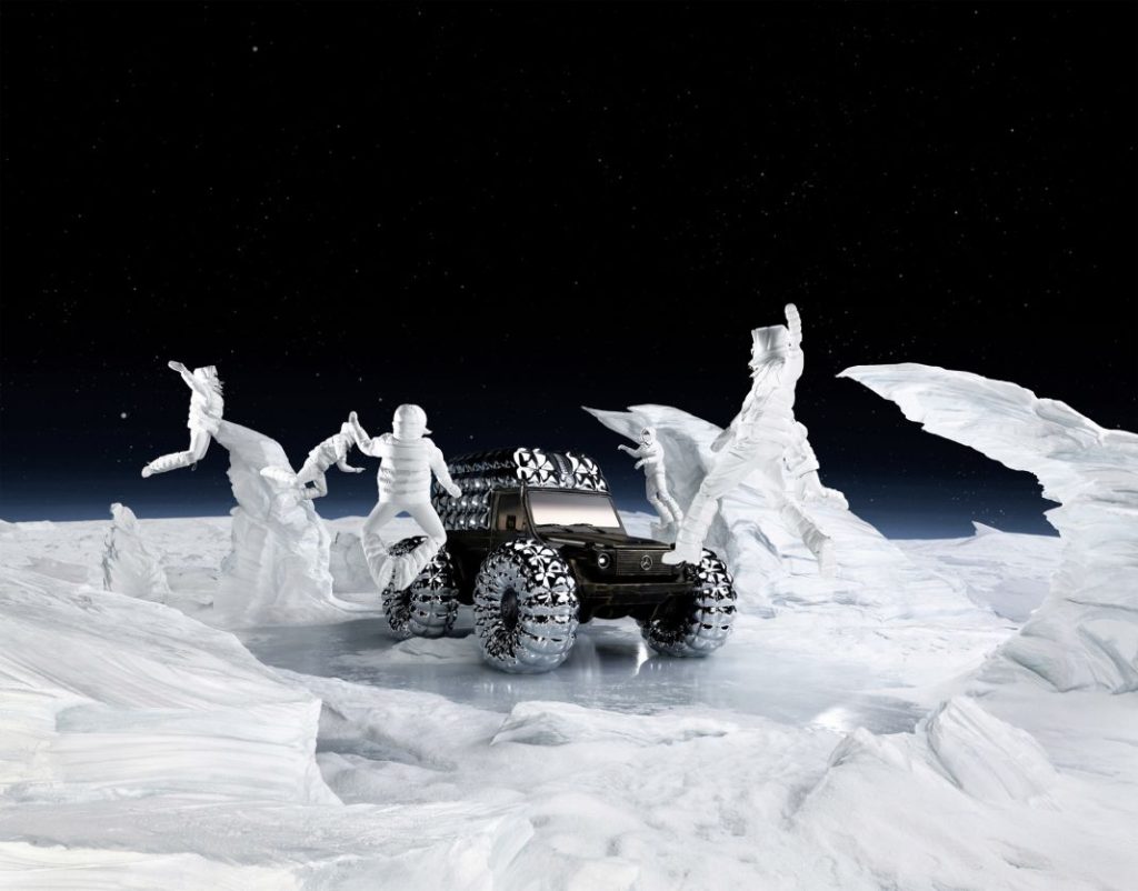 Un Mercedes-Benz Clase G congelado y glamuroso celebra 25 años de asociación de la marca con la moda española 4 Motor16 Mercedes Benz Project Mondo G Fashion Week 25 anos5 Motor16