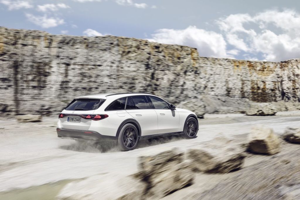 Nuevo Mercedes Clase E All-Terrain. Vuelve el familiar más aventurero 5 Motor16 Mercedes Clase E All Terrain 2 Motor16