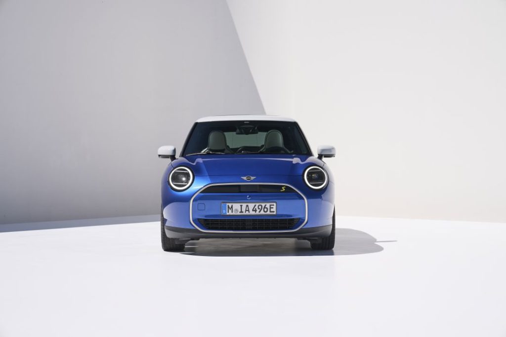 Mini Cooper electrico 2024 3 Motor16
