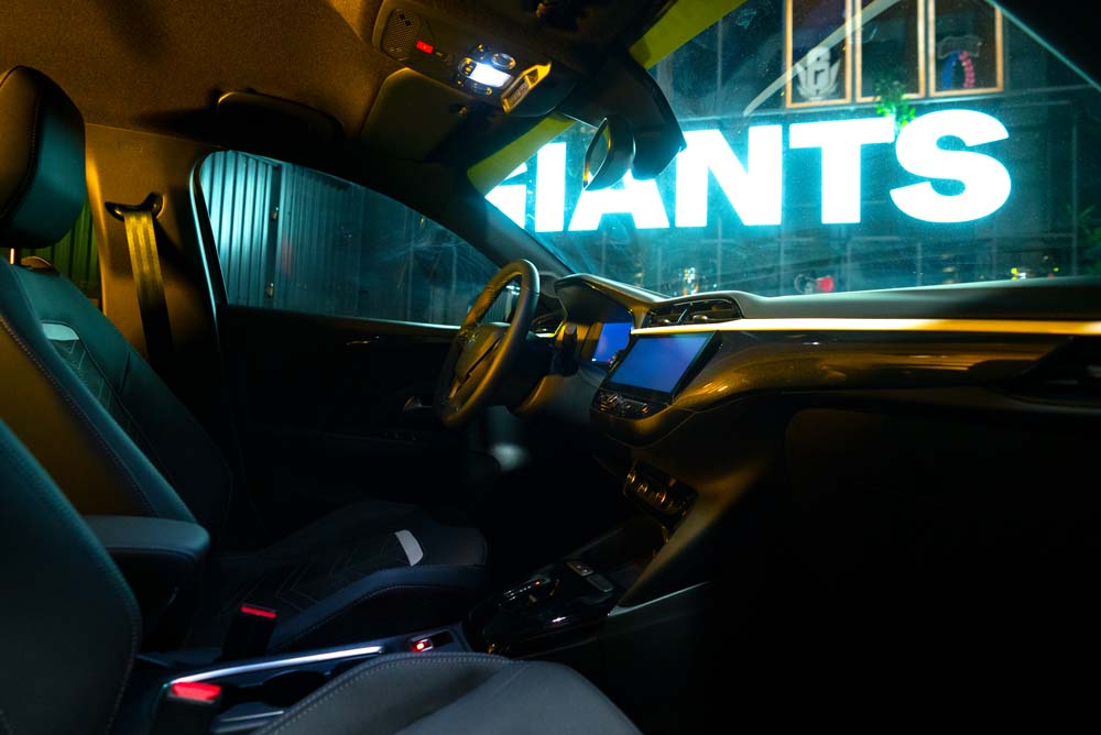 Opel Corsa y el equipo eSports Giants 11 Motor16