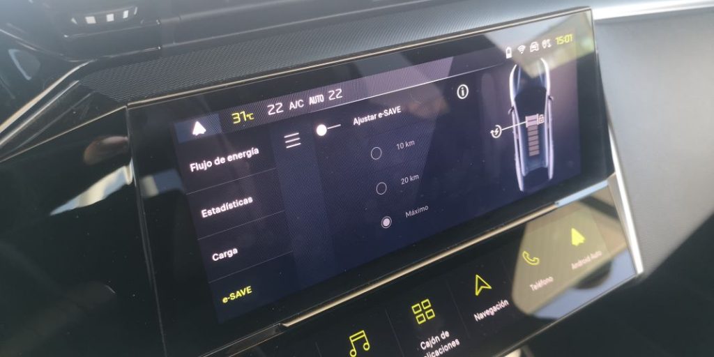 Peugeot 408 PHEV: así es la vida con un híbrido enchufable 4 Motor16 Peugeot 408 PHEV (2)