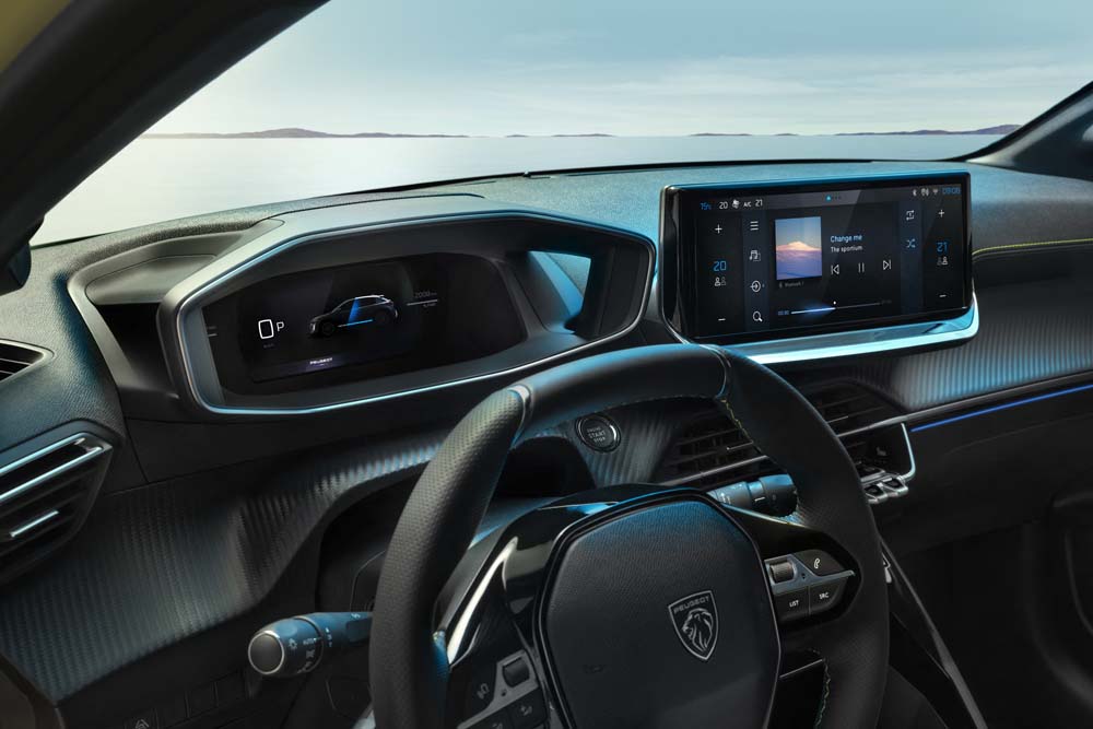 Peugeot E-208.