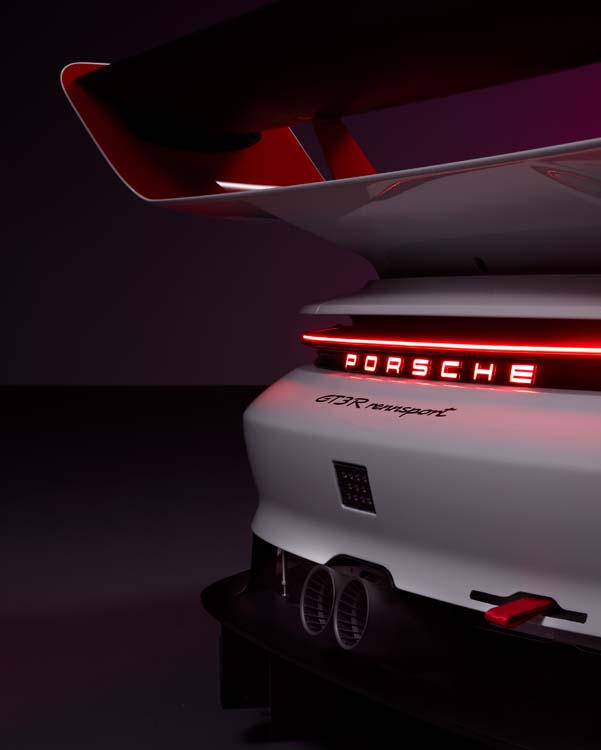Porsche 911 GT3 R Rennsport 6 Motor16