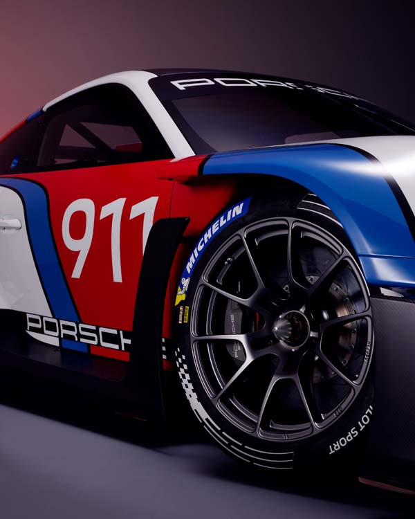 Porsche 911 GT3 R Rennsport 7 Motor16