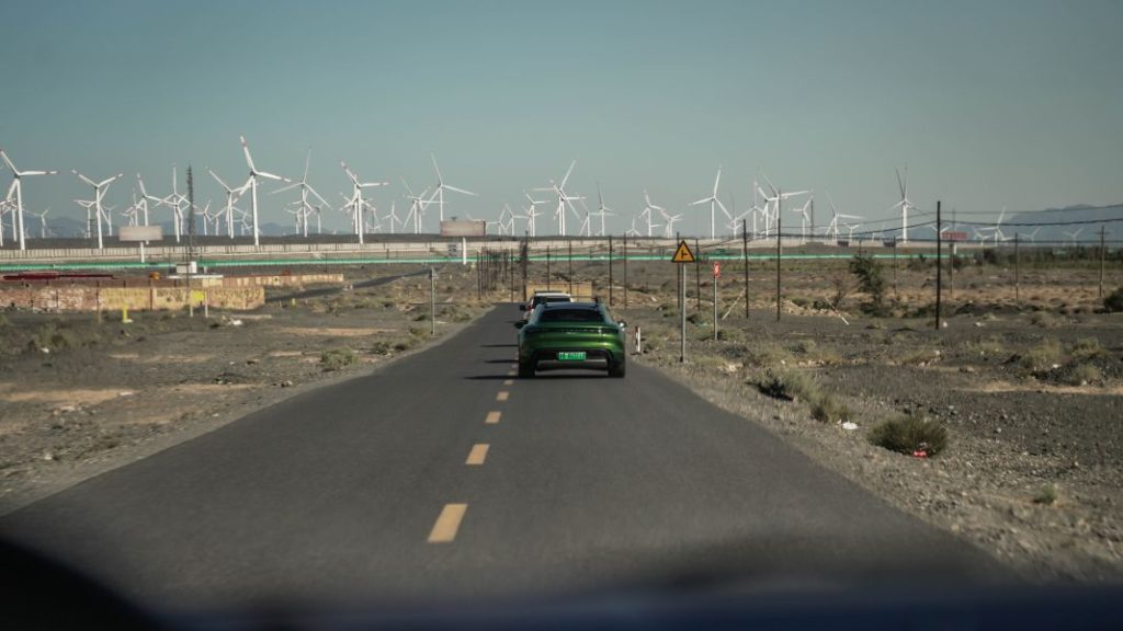 El Porsche Taycan Cross Turismo marca un récord de “desnivel” 8 Motor16 Porsche Taycan Cross Turismo record desnivel 3 Motor16