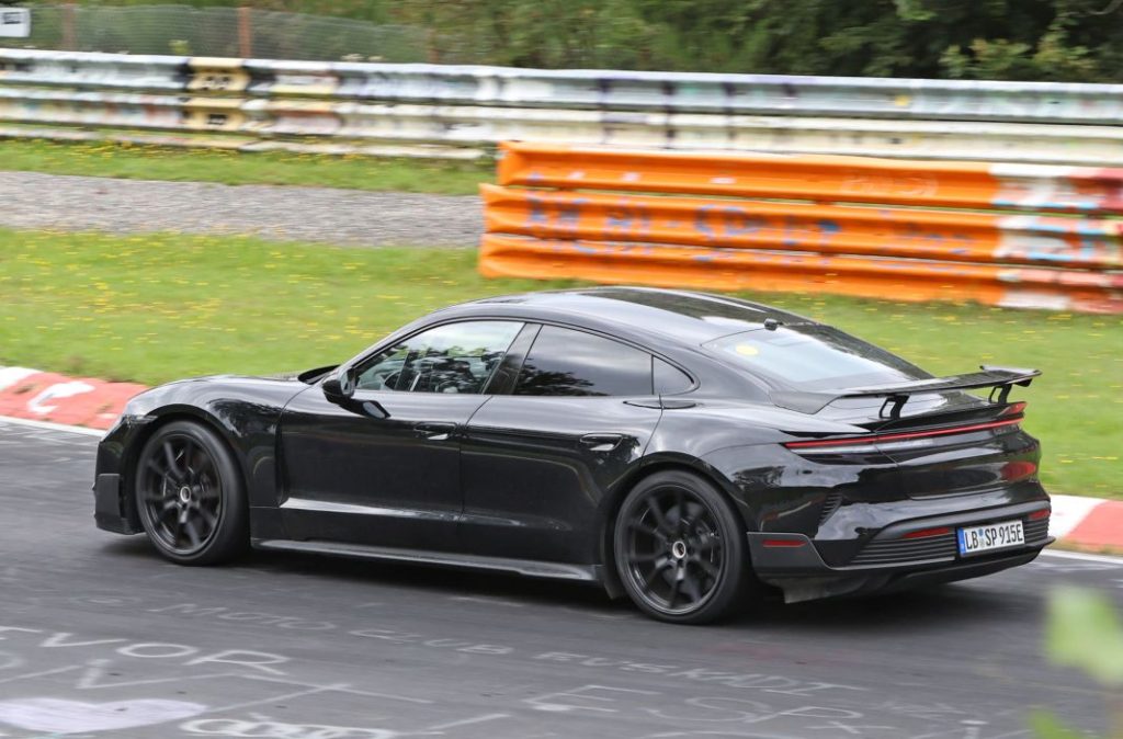 Fotos espía del Porsche Taycan Turbo GT. A recuperar el trono 16 Motor16 Porsche Taycan Turbo GT 14 Motor16