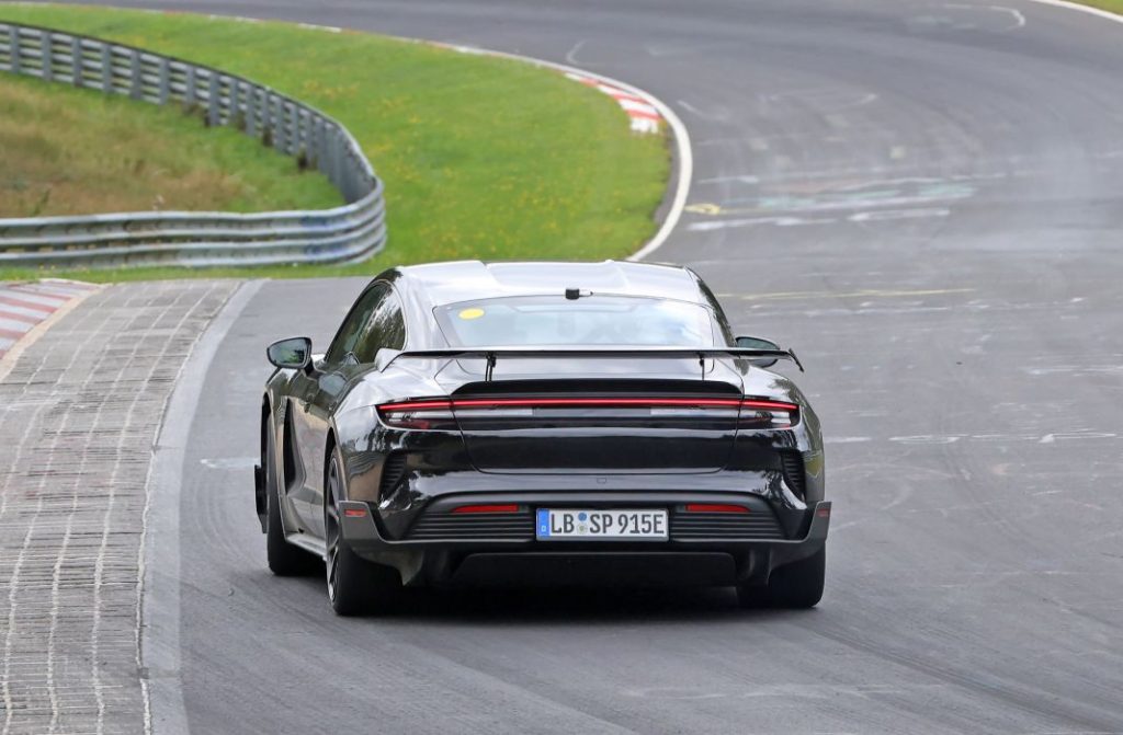 Fotos espía del Porsche Taycan Turbo GT. A recuperar el trono 21 Motor16 Porsche Taycan Turbo GT 19 Motor16