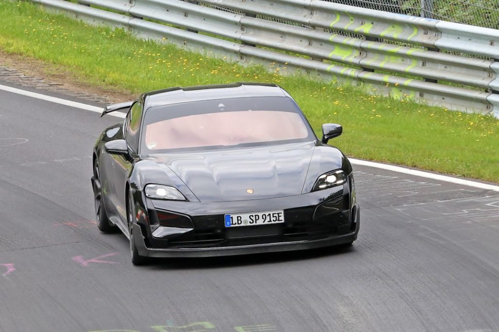 Fotos espía del Porsche Taycan Turbo GT. A recuperar el trono 4 Motor16 Porsche Taycan Turbo GT 2 Motor16