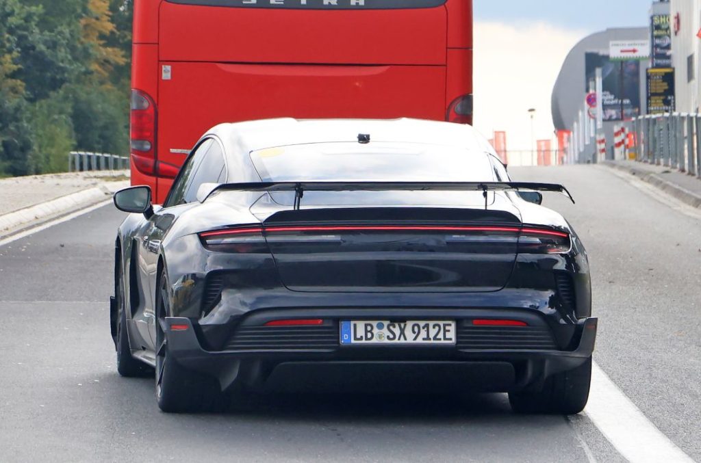 Fotos espía del Porsche Taycan Turbo GT. A recuperar el trono 34 Motor16 Porsche Taycan Turbo GT 32 Motor16