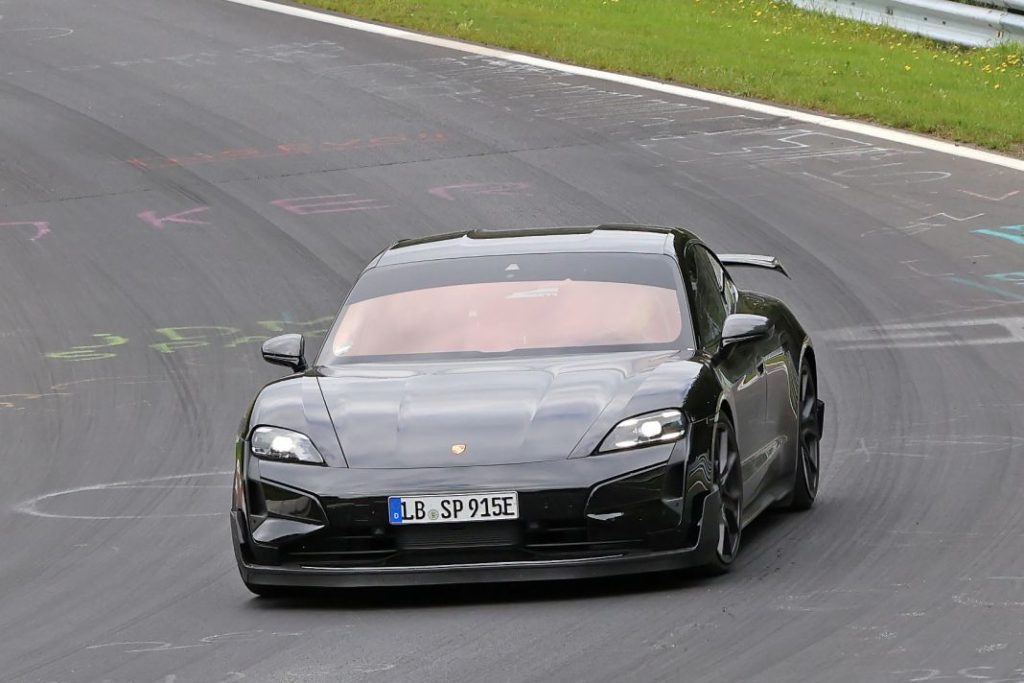 Fotos espía del Porsche Taycan Turbo GT. A recuperar el trono 6 Motor16 Porsche Taycan Turbo GT 4 Motor16